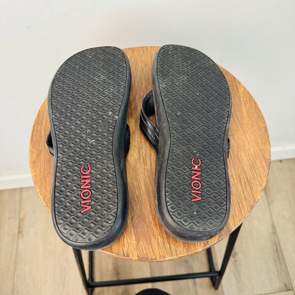 Vionic Tide Aloe Black Leather Thong Sandals Women’s Size 10 - Picture 5 of 7